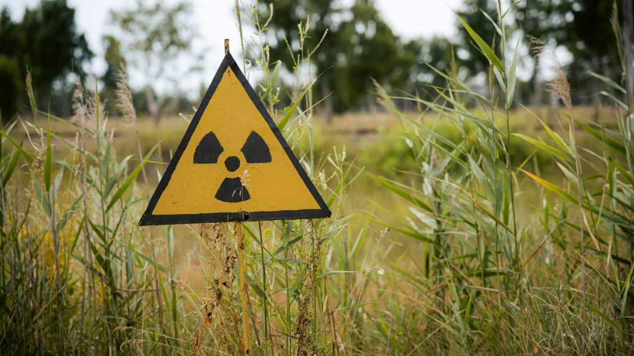 Radioaktiivsuse märk Ukrainas. Foto: Kilian Karger/Unsplash