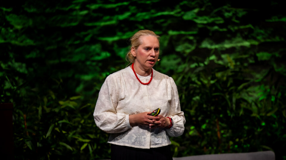 Konkurentsivõimeliseks rohepöördeks on vaja julgust ja oskust mõista põlvkondi, ütleb TalTechi kestliku arengu ja rohepöörde nõunik Helen Sooväli-Sepping. Foto: Erlend Štaub.