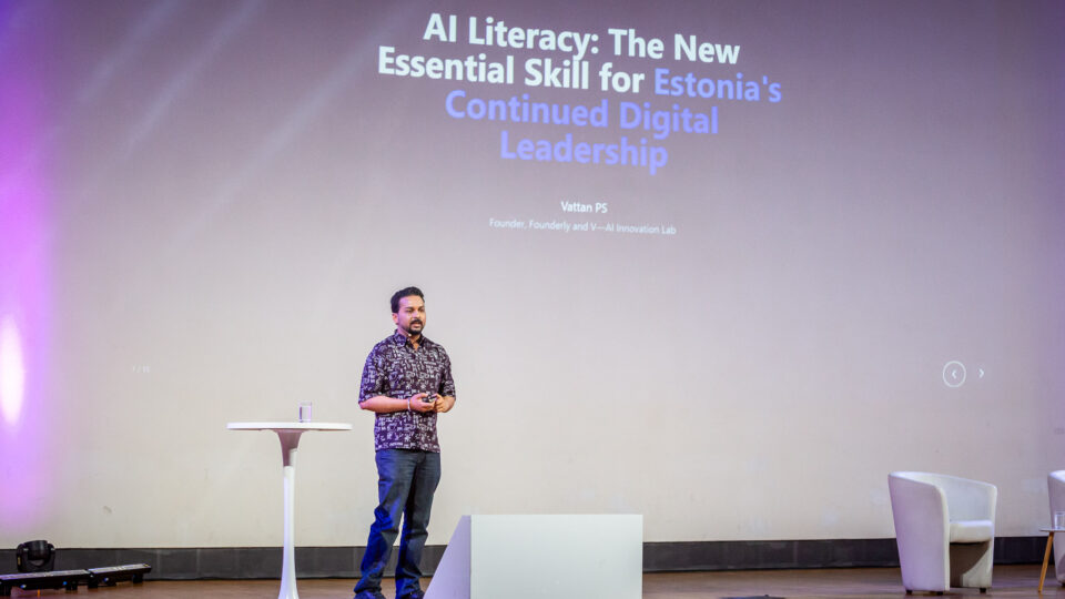 Eesti idufirmade asutajaid ühendava kogukonna Founderly asutaja Vattan PS rõhutas tänasel TalTechi innovatsioonifestivalil: kui Eesti ei tegutse nüüd, võivad meie senised digiedulood jääda minevikku. Foto: Gert Nõgu