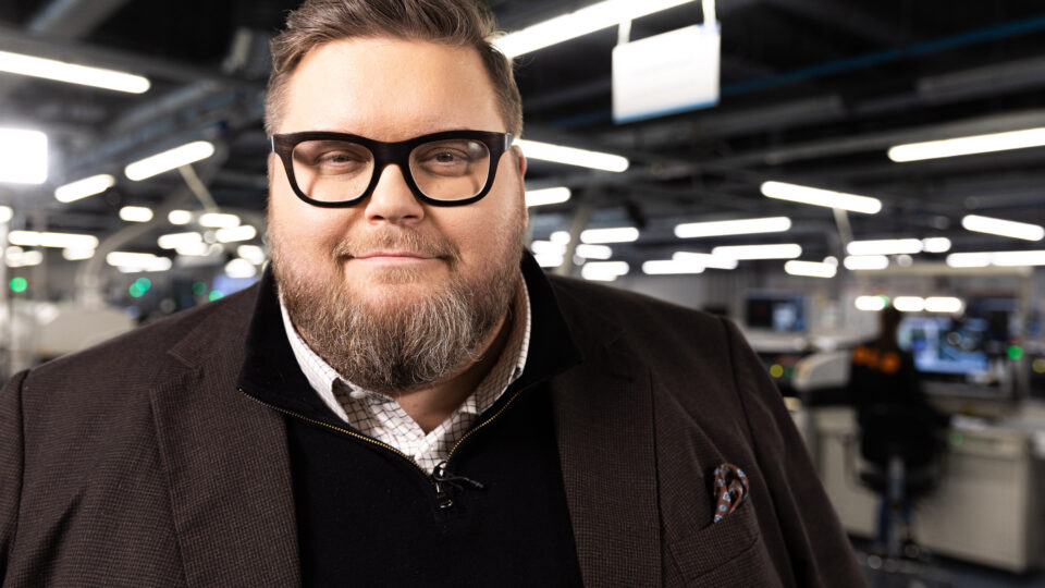 Incap Corporationi presidendi ja Eesti Elektroonikatööstuse Liidu volikogu esimehe Otto Puki sõnul on aeg murda noorte seas juurdunud arusaam, justkui tähendaks tööstus üksnes liinitööd ja tolmuseid tehaseid. Foto: Laura Oks