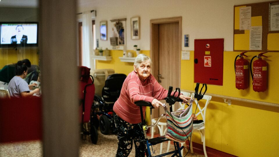 Jakob Rostovski usub, et sammu korrigeerivat abiseadet võib ühel hetkel vajada meist igaüks. Foto: Pexels
