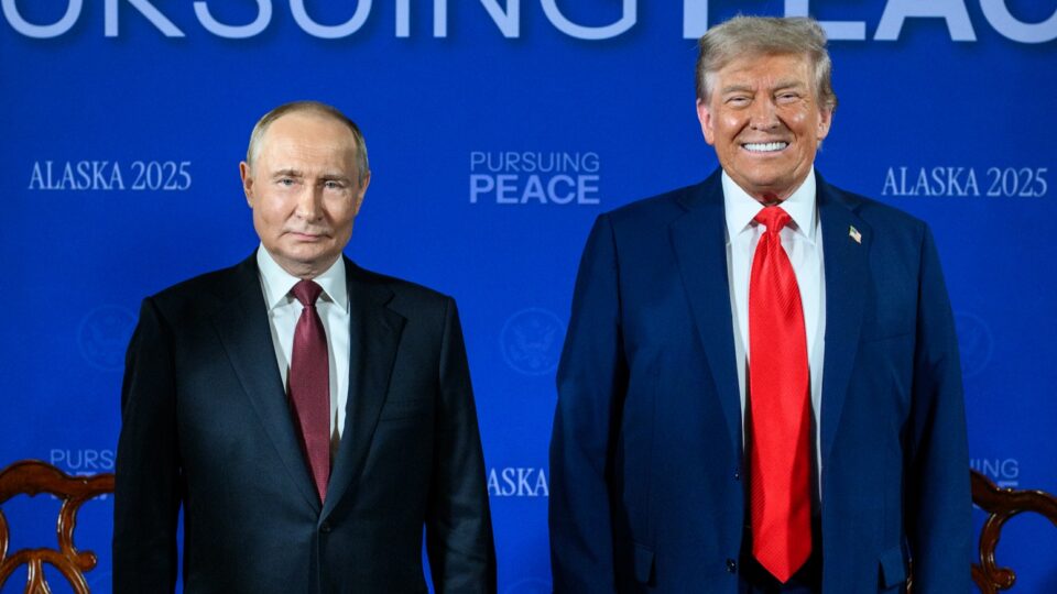 President Trump ja president Putin poseerivad fotol 2025. aasta Venemaa–USA tippkohtumisel Alaskas. Foto: Valge Maja