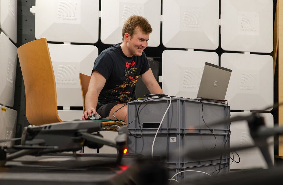 HexTech Solutions sai alguse 2024. aasta juulis, mil TalTechi Tartu kolledži tudengid panid kokku meeskonna, et arendada drooniseire lahendust. Foto: HexTech