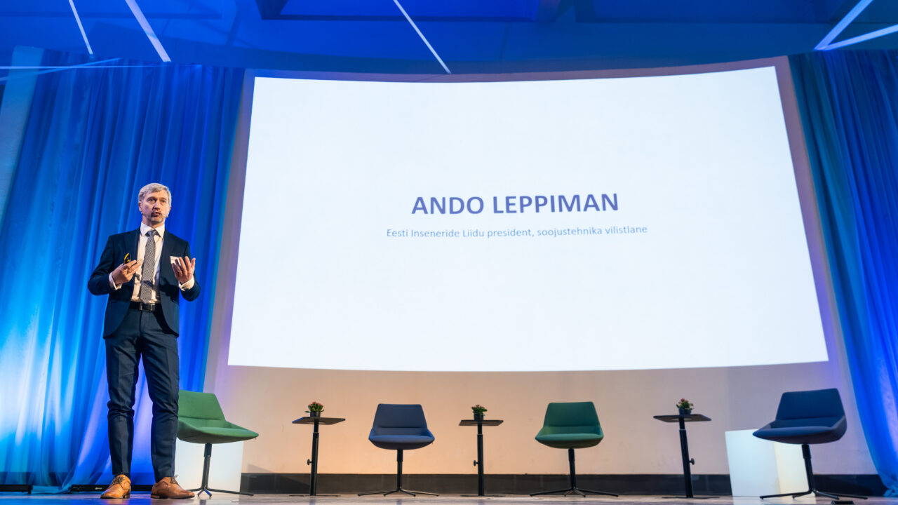 Tarmo Leppimani sõnul tuleb lastele näidata, et inseneeria on loovuslik ja samas ka ühiskonda muutva mõjuga valdkond. Foto: Jürgen Randma
