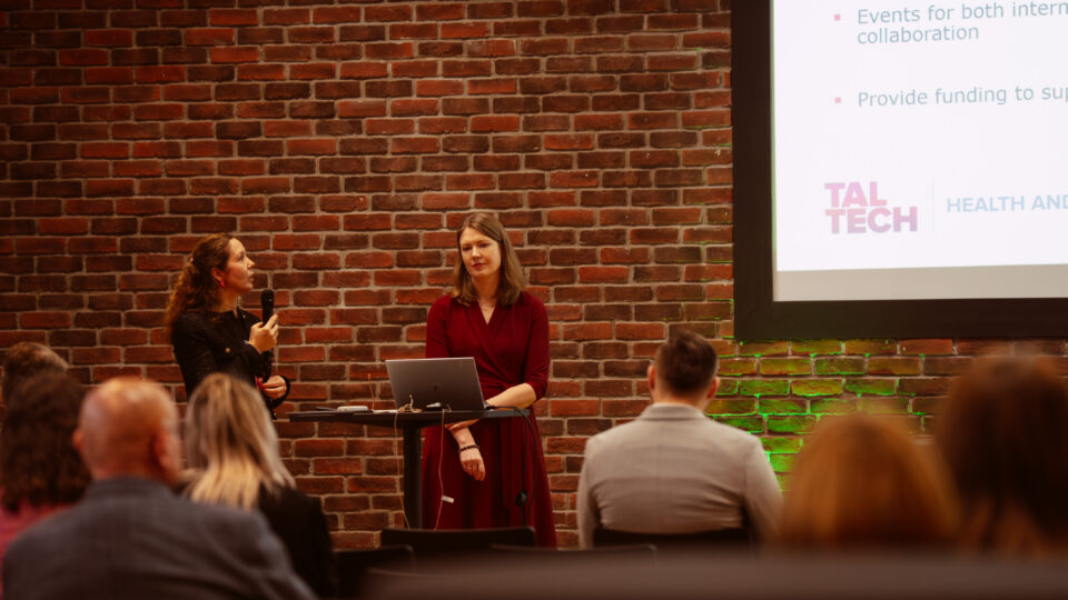 Päeva juhatasid sisse TalTechi tervise- ja toidutehnoloogiate fookustippkeskuste juhid Tervisetehnoloogiate instituudi nooremprofessor Jana Holmar ja Keemia ja biotehnoloogia instituudi direktor, vanemteadur Pirjo Spuul. Foto: Virgo Haan