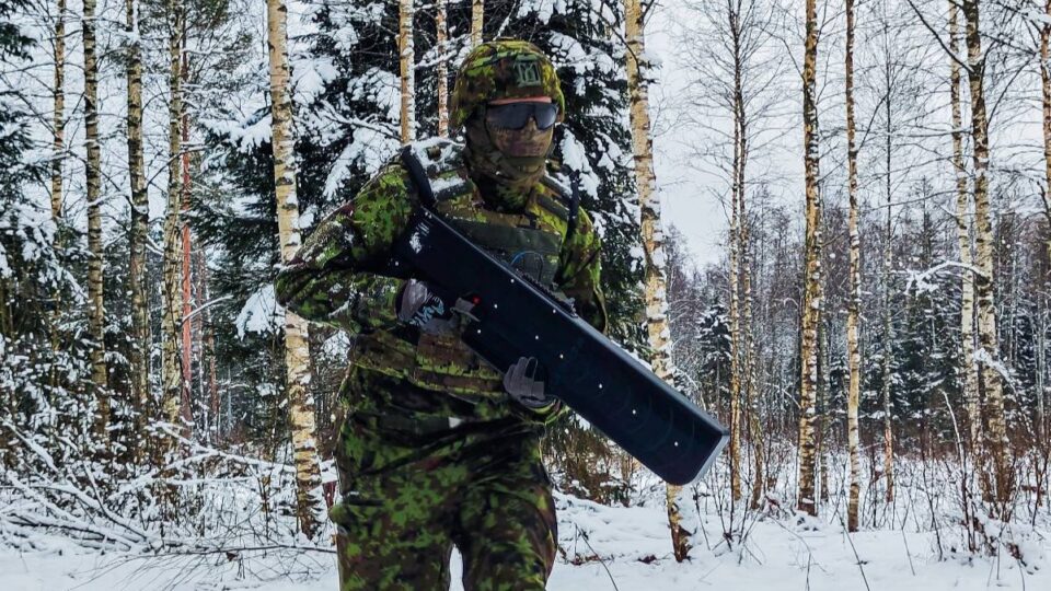 Rantelon toodab ka droonipüsse – püssikujulisi kaasaskantavaid droonisegajaid, mis võimaldavad suunatud häirimist ning mille efektiivne töökaugus ulatub üle 3 km. Foto: Rantelon