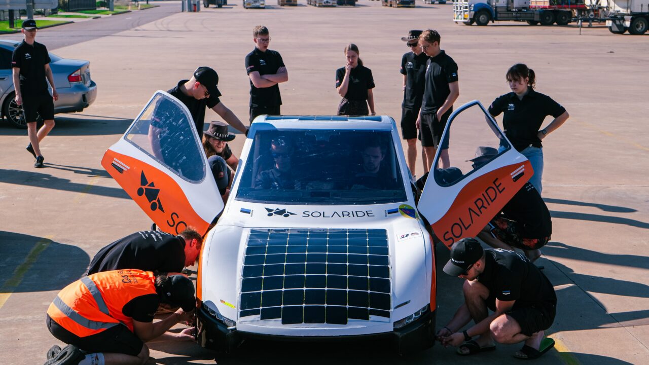 Peainsener Mihkel Ruuli hinnangul on Solaride’i suurim arenguhüpe toimunud just töökindluse vallas. Kui esimest autot võis pidada pigem katsetuseks ning teine jäi võistlusel tehniliste probleemide tõttu hätta, siis kolmas hooaeg tõi endaga kaasa stabiilsuse. Foto: Solaride