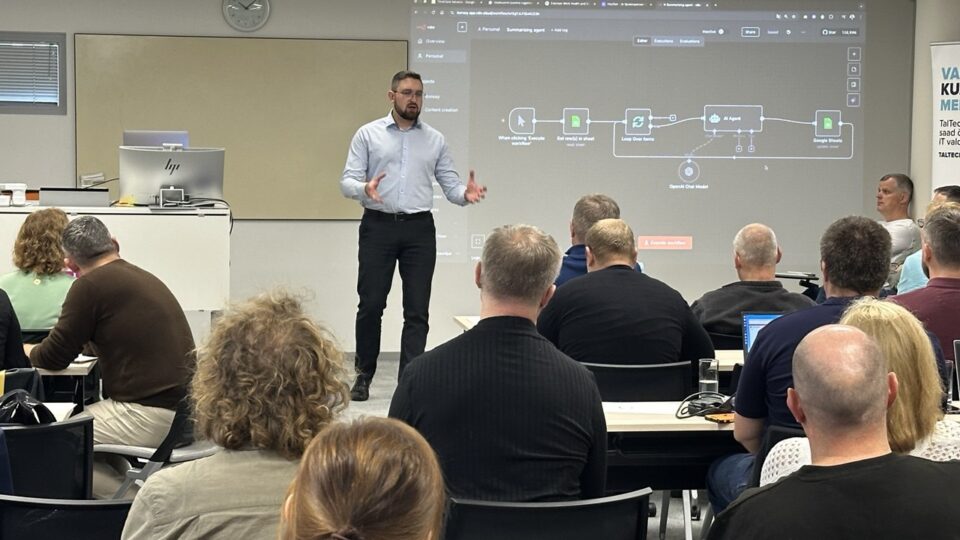 TalTechi IT Kolledž koostöös Avatud ülikooliga AI juurutamise programmi, millest võttis osa ligi 120 ettevõtjat ja 150 õppurit. Programm kulmineerus mõttekoja ehk ajutrusti häkatoniga ettevõtetele ning sellele järgnenud AI häkatoniga tudengitele. Foto: TalTech