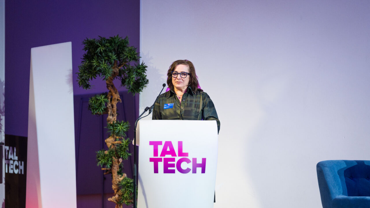 Sirje Ustav tõi oma ettekandes välja et kuigi Eesti ettevõtluskeskkonnas on globaalses mõistes hetkel kõik hästi, liiguvad mitmed näitajad selgelt allapoole. Foto: Mailis Vahenurm