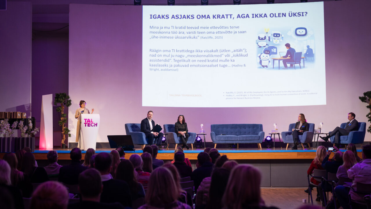 Steini sõnum oli selge: tehisintellekt üksi ei hakka töötegemise tulevikku suunama. Seda teevad organisatsioonide otsused – see, kuidas me täna tehisaru kasutame ja millist tööelu me sellega teadlikult või teadmatult ehitame. Foto: Mailis Vahenurm