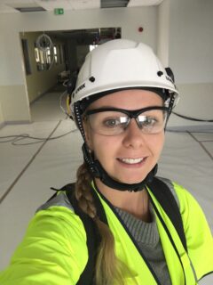 Gerttu Heina Soomes ehitusobjektil. Foto: Erakogu