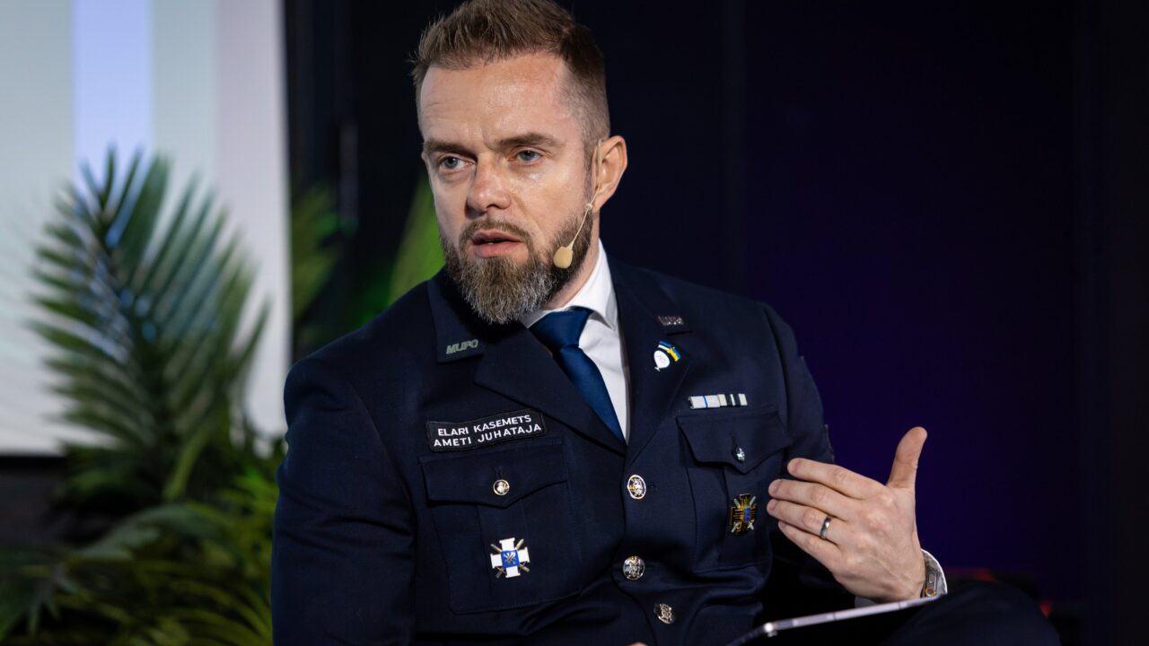 Tallinna munitsipaalpolitsei juht Elari Kasemets esinemas 2026. aasta targa linna konverentsil Tallinnas. Foto: Aldis Toome.