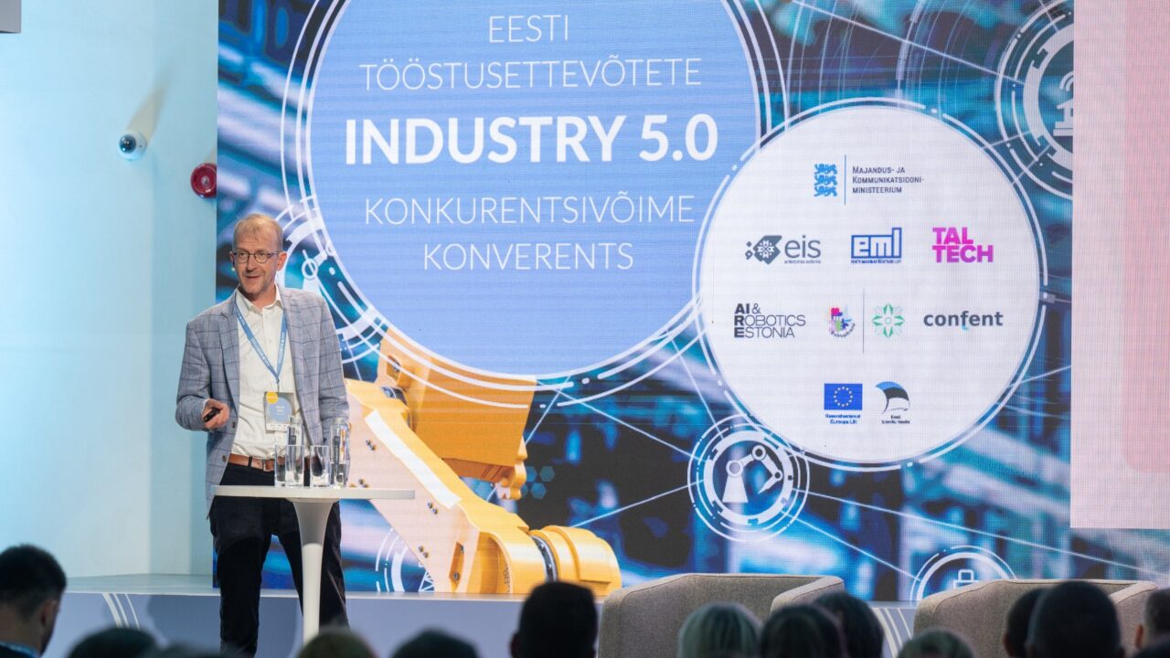 Barrus AS-i tegevjuht Martti Kork rääkis Industry 5.0 konkurentsivõime konverentsil, kuidas andmete targem kasutamine aitab tõsta tootmise tõhusust ja konkurentsivõimet. Foto: Raigo Pajula